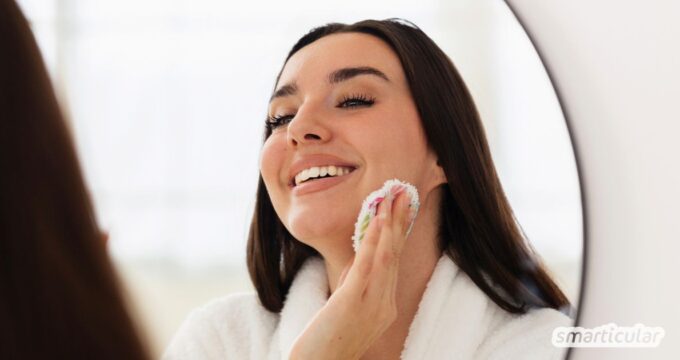 Make-up mit Öl entfernen ist effektiv, preiswert und pflegt ganz nebenbei deine Haut. Eignet sich auch bestens für wasserfestes Make-up!