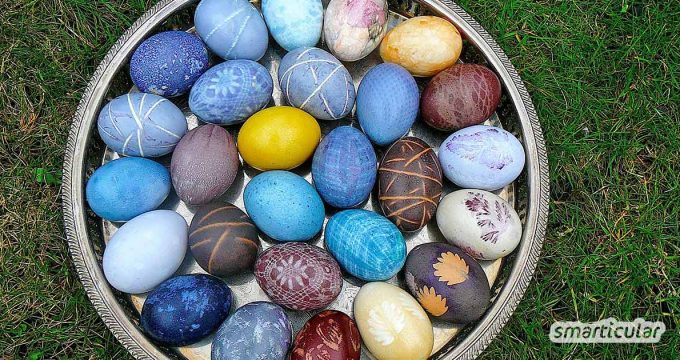 Bunte Ostereier sind schön. Aber mit diesen Tricks gibst du ihnen noch schöne Muster und machst sie einzigartig!