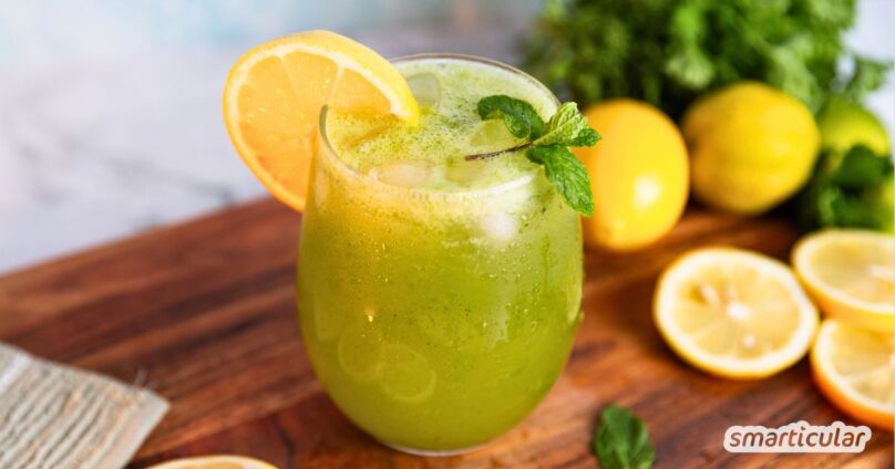 Limonana ist eine köstliche Zitrone-Minz-Limonade, die mit einem Mixer zubereitet wird - blitzschnell und mit allen guten Inhaltsstoffen!