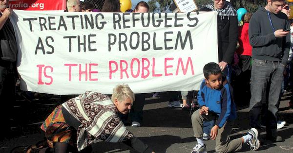 Zeitungen und Fernsehen wimmeln von Berichten über Kriege und Flüchtlinge. Was kann jeder einzelne von uns dagegen unternehmen?
