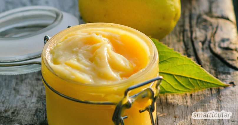 Ein natürliches Peeling selber zu machen, ist nicht schwer! Mit pflegenden Küchenzutaten stellst du ein gesundes und preiswertes Peeling schnell zusammen.