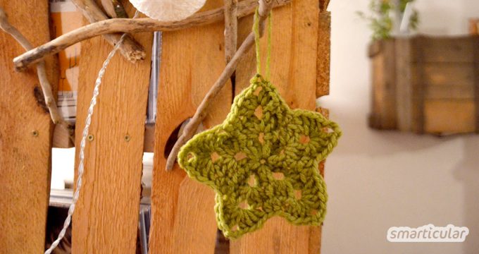 Bist du auch schon voller Vorfreude auf Weihnachten? Suchst du noch Deko-Ideen für Baum und Wohnung? Dann schau dir einmal diese gehäkelten Sternchen an!
