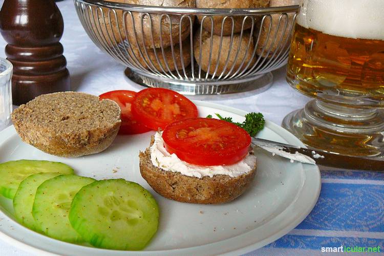 Immer mehr traditionelle Lebensmittel verschwinden aus den Regalen. Brot ist durch das Bäckereisterben besonders bedroht. Finde heraus, was du tun kannst