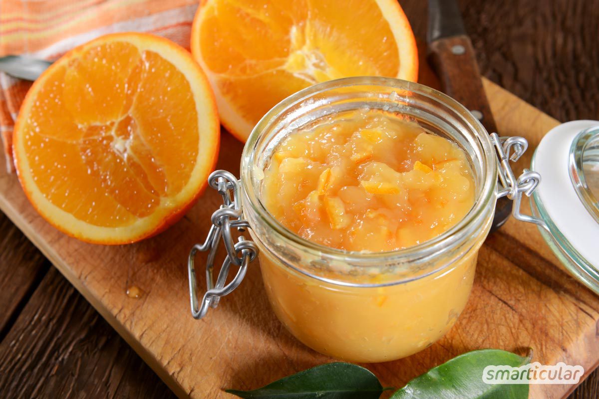 Orangenschalen zu verwerten anstatt sie wegzuwerfen, kann in Haushalt, Küche und bei der Körperpflege ausgesprochen nützlich sein!