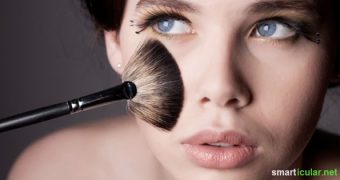 Das Herstellen von Puder, Mascara und Lippenstift aus natürlichen Zutaten ist eine besondere Herausfoderung die sich aber allemal lohnt. So funktioniert's