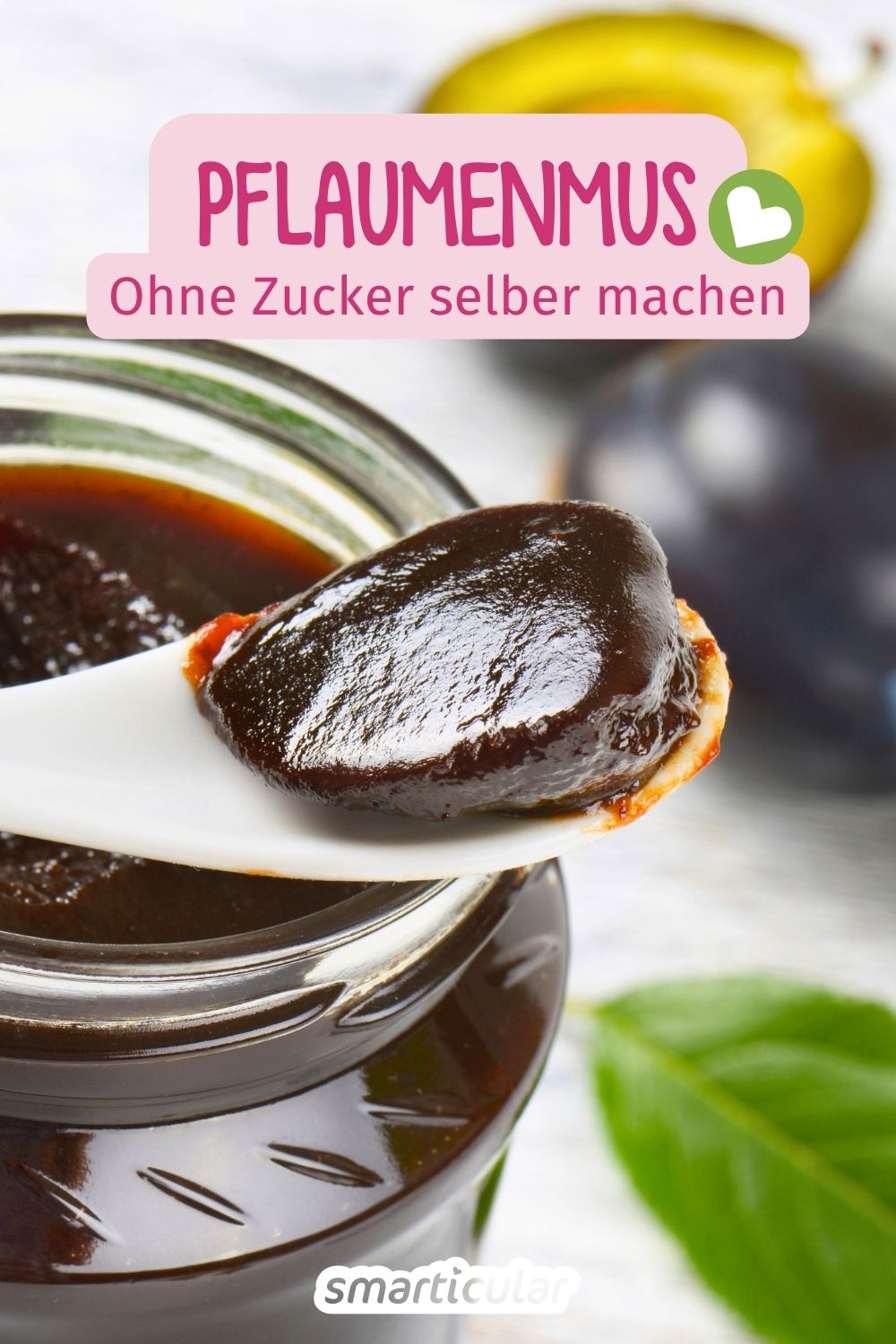 Pflaumenmus selber machen geht ganz einfach! Entdecke das klassische Pflaumenmus Rezept ohne Zucker für den Topf.