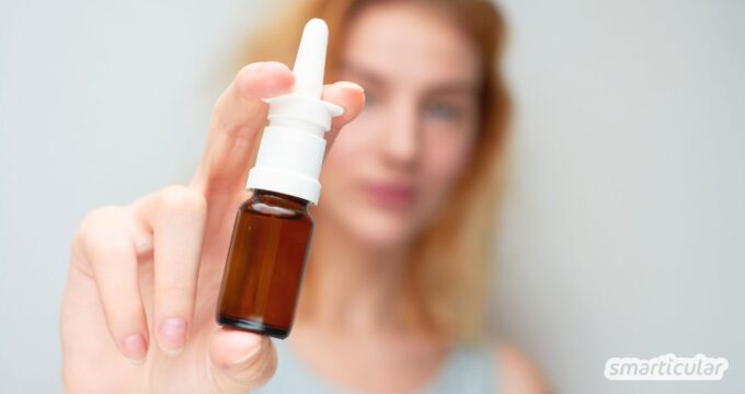 Schnupfennasen aufgepasst! So einfach kannst du ein schleimhautschonendes Nasenspray selber machen - im Handumdrehen aus nur drei Zutaten.