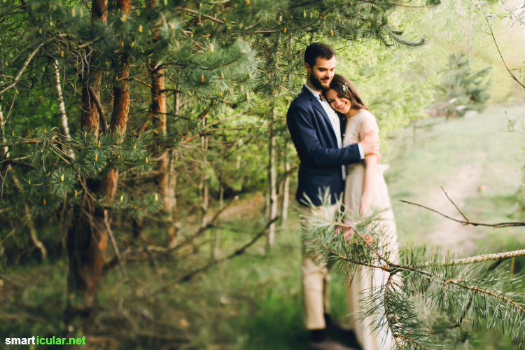 Nachhaltig heiraten - so geht´s! Hier findest du Tipps und Alternativen von der richtigen Location, über den ökologischen Brautstrauß bis zur umweltfreundlichen Hochzeitsreise.