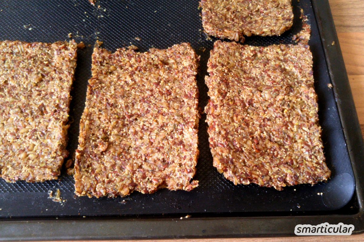 essener-brot-rezept-mit-gekeimtem-getreide-basisch-vitalstoffreich-5 Getrocknete Scheiben Essener Brot.