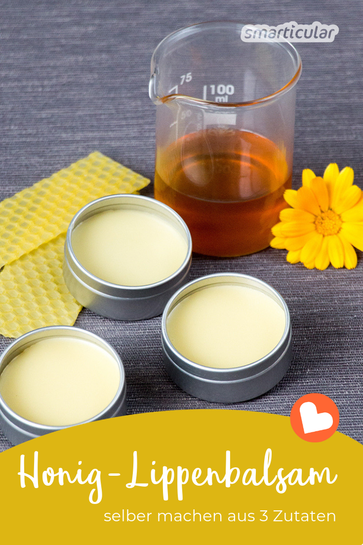 Aus nur vier natürlichen Zutaten kannst du einen heilsamen Lippenbalsam mit Honig selber machen, und das Rezept ganz nach deinen Bedürfnissen variieren.