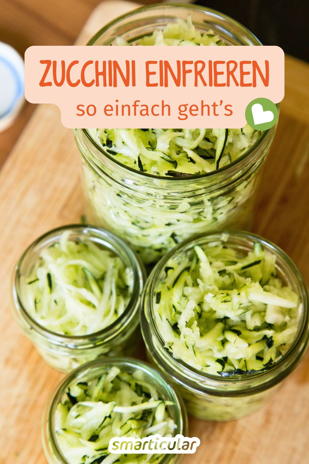 Zucchini einfrieren funktioniert ganz einfach und bereichere deine Speisen das ganze Jahr über mit dem gesunden Gemüse.