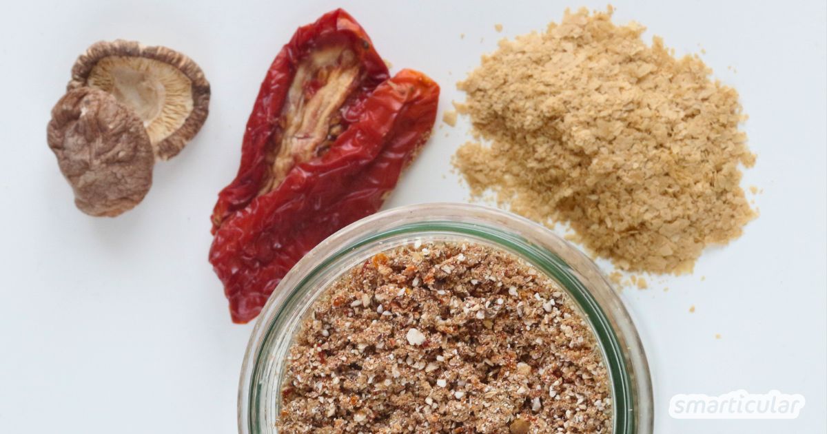 Du brauchst nur drei einfache Zutaten, um ein Umami-Gewürz selber zu machen! Es sorgt für herzhaften Geschmack in pflanzlichen Gerichten.