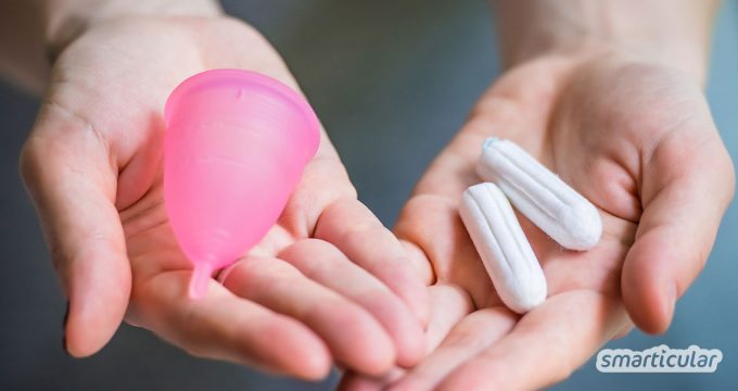 Es lohnt sich, Alternativen zu Tampons und Binden auszuprobieren. Die Menstruationstasse verspricht mehr Komfort, dafür weniger Kosten und Müll.