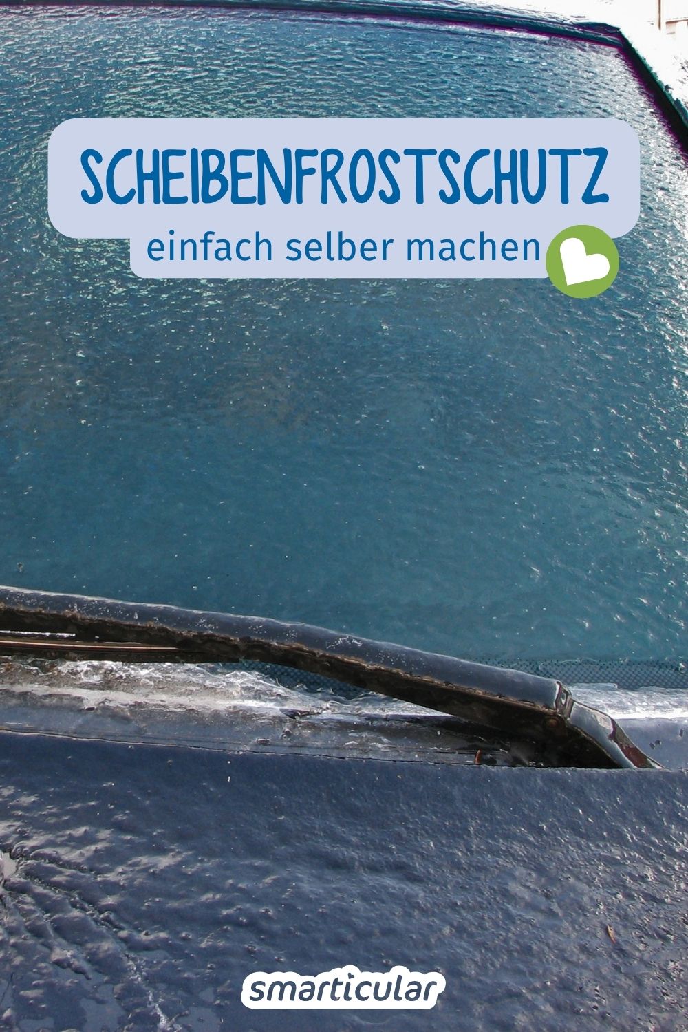 Im Winter muss die Scheibenwaschanlage des Autos mit einem frostsicheren Reinigungsmittel befüllt werden. Statt eines fertigen Mittels kannst du eine umweltfreundliche Mischung selber machen.