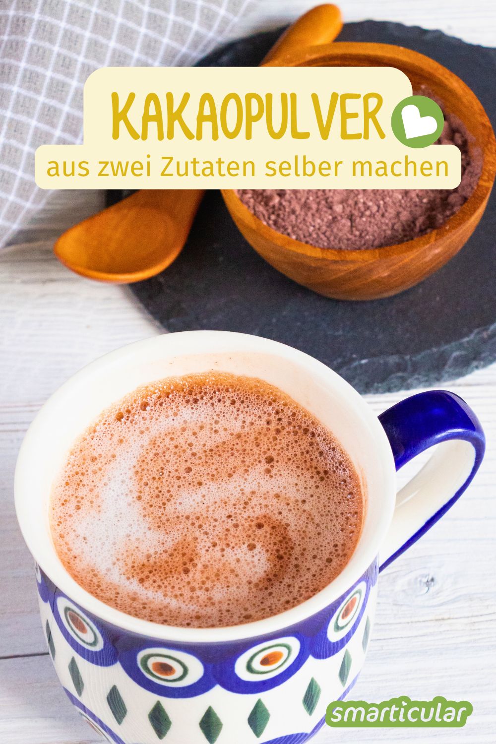 Weg mit den überzuckerten Fertigprodukten! Mit diesem einfachen Rezept kannst du Kakaopulver selber machen und nach Geschmack variieren.