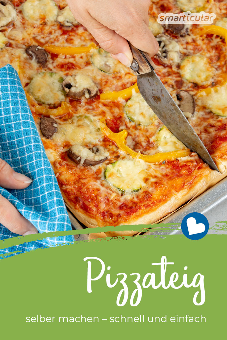 Wer seinen Pizzateig einmal selbst gemacht hat, möchte den italienischen Klassiker nur noch mit frischem Hefeteig genießen. Mit diesem einfachen Rezept schmeckt deine hausgemachte Pizza wie beim Italiener.