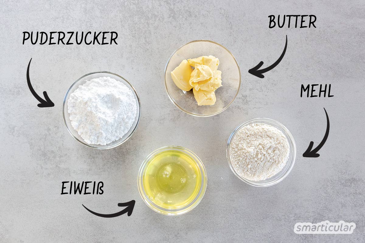 Mit diesem Rezept kannst du aus nur vier Zutaten Glückskekse selber machen! An Silvester oder zu anderen Anlässen sorgt die DIY-Alternative für jede Menge Orakel-Spaß.