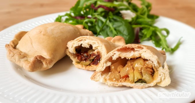 Mit diesem Empanadas-Rezept lassen sich die köstlichen Teigtaschen ganz einfach selber machen. Ein ideales Rezept zur Resteverwertung!