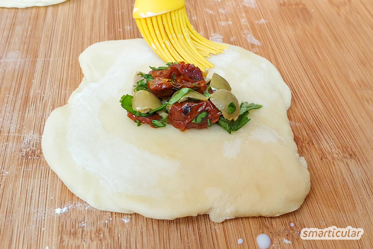 empanadas-rezept-4 Mit diesem Empanadas-Rezept lassen sich die köstlichen Teigtaschen ganz einfach selber machen. Ein ideales Rezept zur Resteverwertung!