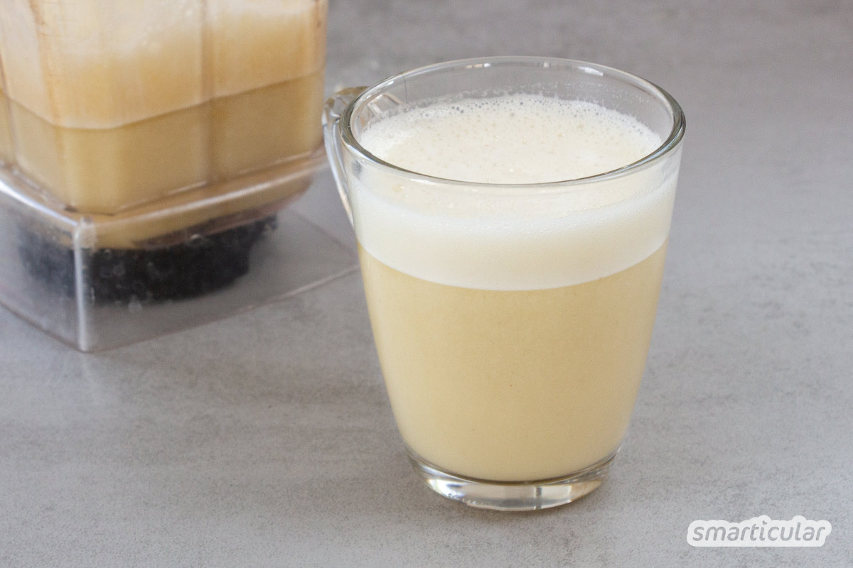 Erbsenmilch ist eine proteinreiche sowie lactose- und glutenfreie Alternative zu Kuhmilch. Mit diesem einfachen Rezept kannst du Erbsenmilch selber machen.