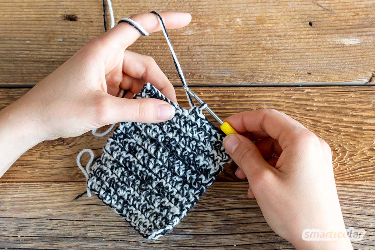 Eine waschbare Alternative zu Swiffer-Bodentüchern, um nass oder trocken zu wischen und den Boden mit “Staubmagnet-Effekt” von Staub zu befreien, kannst du leicht selbst häkeln.