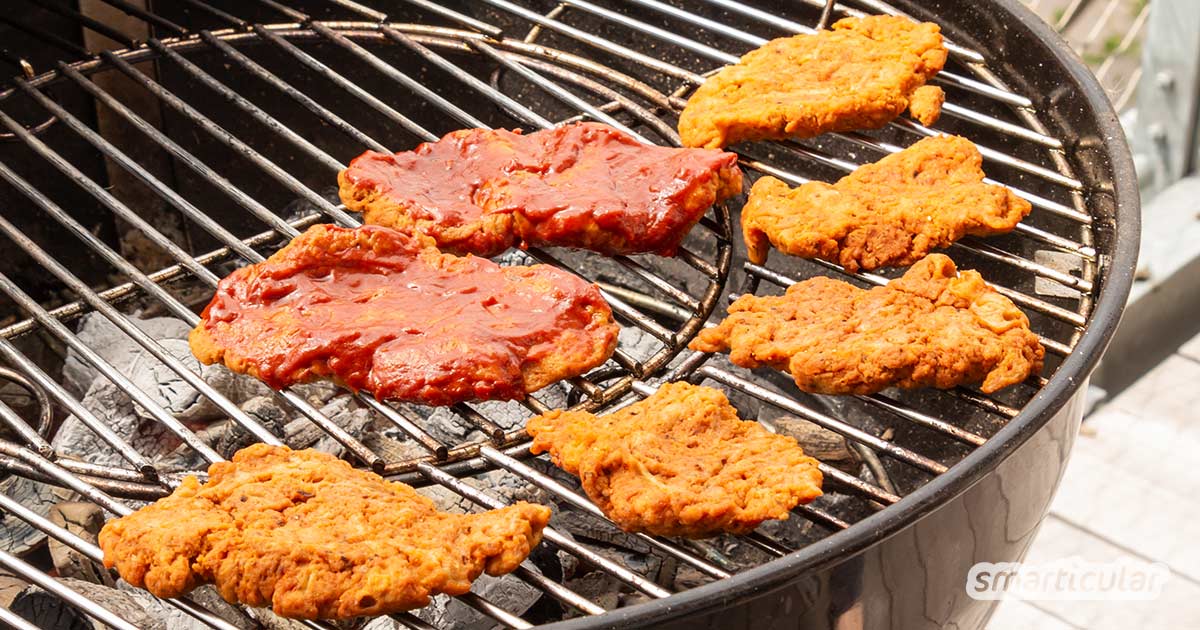 Grillen ohne Fleisch wird mit veganen Steaks zum deftigen Genuss. Statt ein Fertigprodukt zu kaufen, kannst du die Fleischalternative leicht selber machen.