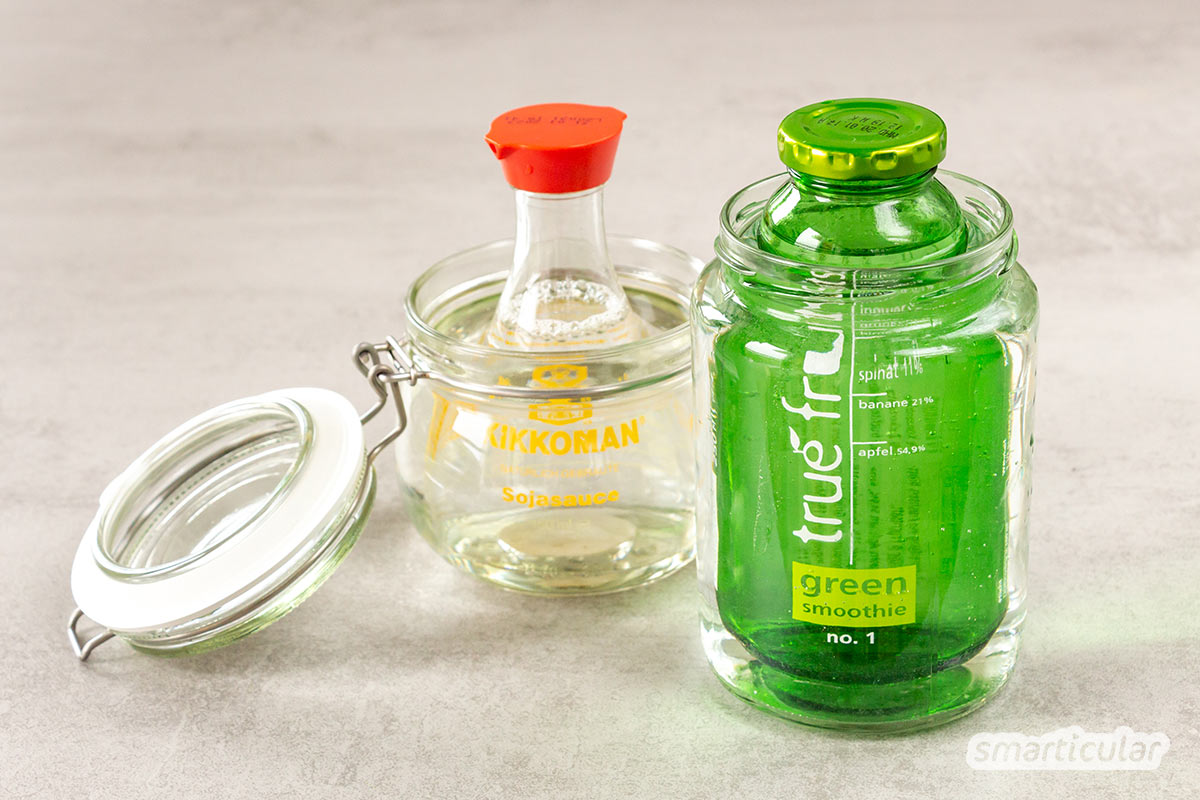 Von True-Fruits-Flaschen oder Glück-Marmeladengläsern lässt sich der Aufdruck ganz einfach entfernen, sodass sie neutral zur Aufbewahrung verwendet werden können.