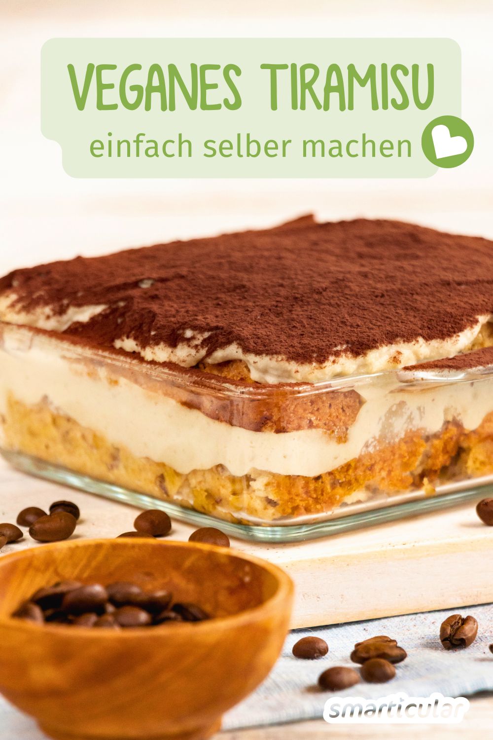Rezept für ein köstliches veganes Tiramisu, das du zeitnah oder nach 2-3 Tagen Ziehzeit servieren kannst - dann schmeckt es noch besser!