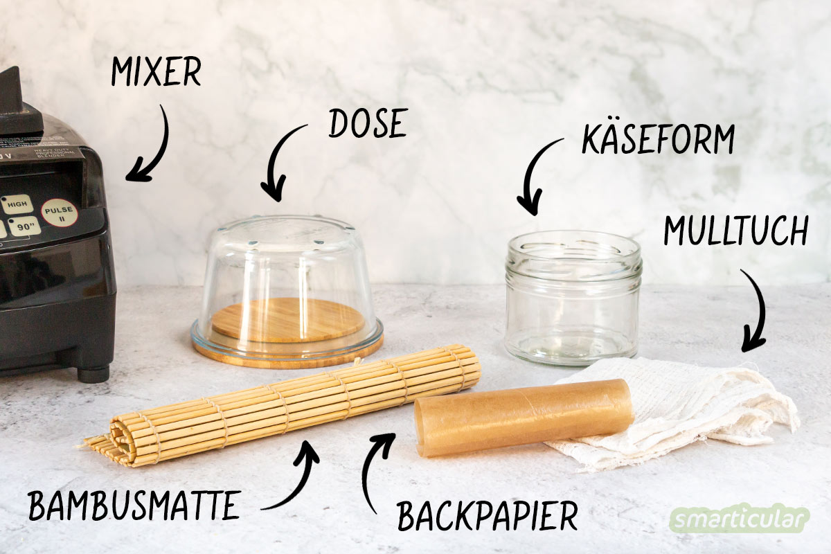 Mit Cashewkernen gelingt ein köstlicher veganer Camembert! Dabei ist es mit diesem Rezept sogar einfacher als die traditionelle Käseherstellung.