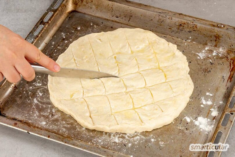 fladenbrot-rezept-selber-machen-backen-4 Als Grillbeilage oder als köstlich gefüllte Teigtasche: Ein Fladenbrot passt zu vielen Gelegenheiten. Mit diesem Fladenbrot-Rezept gelingt das luftige Gebäck garantiert.