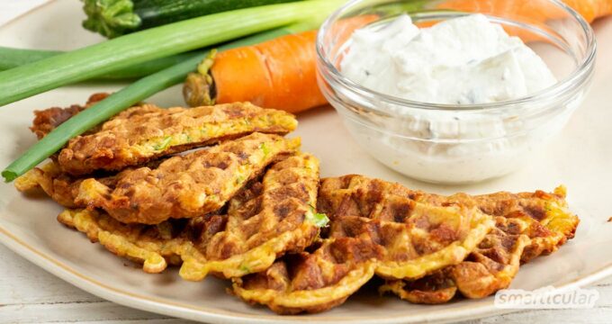 Herzhafte Waffeln sind die perfekte Gelegenheit, Gemüsereste zu verwerten oder Gemüsemuffeln das eine oder andere Grünzeug schmackhaft zu machen.