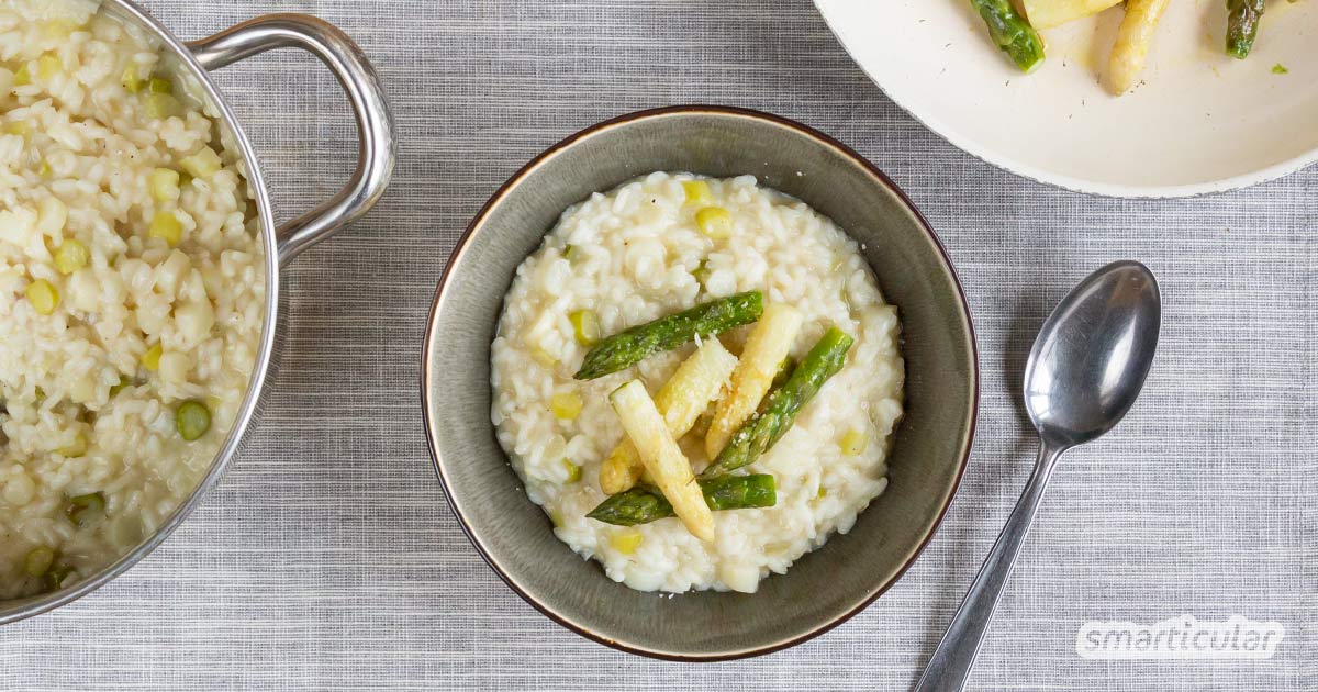 Dieses Rezept für Spargelrisotto ist nicht nur zur Verwertung von Spargelresten eine gute Idee. Der Spargelgeschmack verbindet sich perfekt mit dem cremigen Reisgericht.