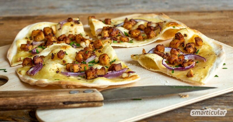 Veganer Flammkuchen - klassisch nach Elsässer Art – smarticular Verlag Veganer Flammkuchen - klassisch nach Elsässer Art – smarticular Verlag