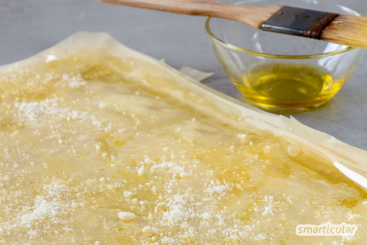 Zarte Käsestangen selber machen statt kaufen: Mit diesem einfachen Rezept gelingt die knusprige Chips-Alternative und lässt sich vielseitig abwandeln.