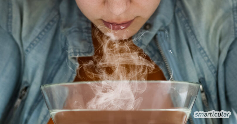 Inhalieren mit Salz hilft, Erkrankungen der oberen Atemwege zu lindern. Hier erfährst du, wie eine Salzlösung zur Inhalation zubereitet und angewendet wird.