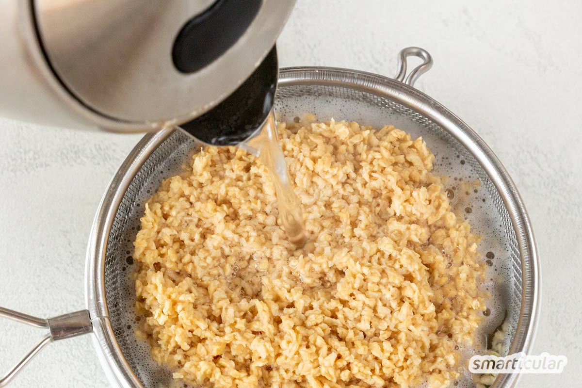 vegane-kaese-lauch-suppe-2 Der beinahe ganzjährig verfügbare Lauch lässt sich zu vielen köstlichen Gerichten verarbeiten - zum Beispiel mit diesem Rezept für vegane Käse-Lauch-Suppe.