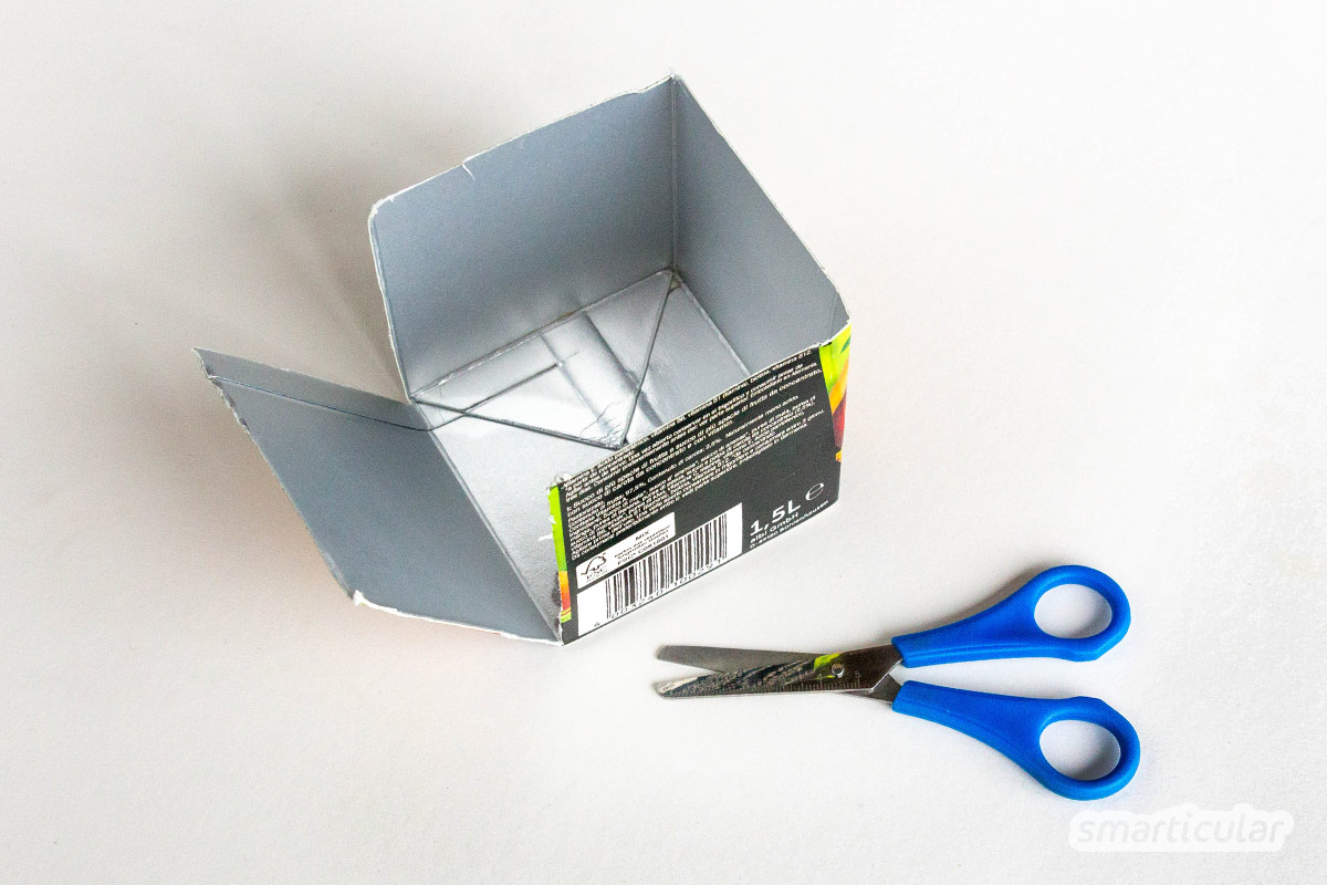 Strapazierfähige Verbundverpackungen sind Ausgangsmaterial für zahlreiche Upcycling-Ideen - z.B. für ein Portemonnaie aus Tetrapack, das sich blitzschnell basteln lässt.