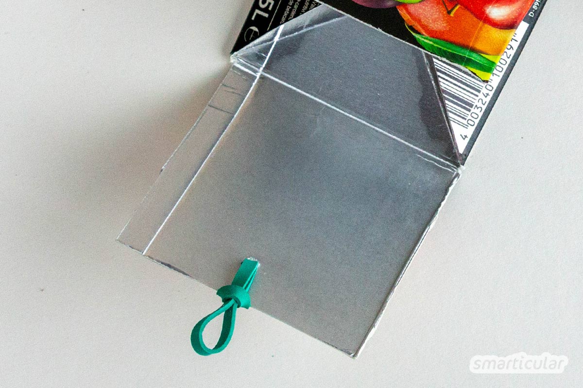 Strapazierfähige Verbundverpackungen sind Ausgangsmaterial für zahlreiche Upcycling-Ideen - z.B. für ein Portemonnaie aus Tetrapack, das sich blitzschnell basteln lässt.