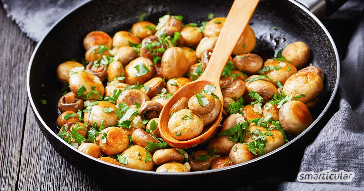 Gebratene Champignons sind mit diesem Rezept schnell und einfach zubereitet und besonders knackig.