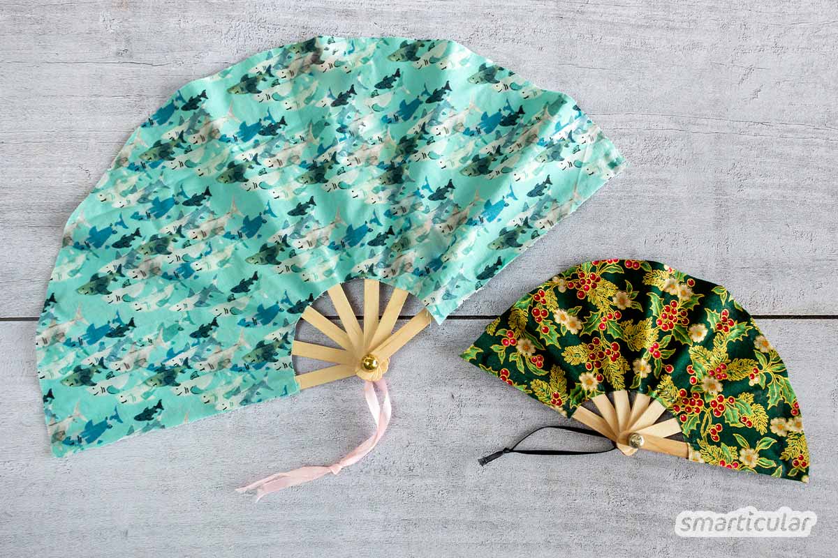 Es erwarten dich heiße und windstille Tage? Dann könnte dieses Upcycling-Projekt etwas für dich sein: einen Fächer basteln aus Stoffresten.