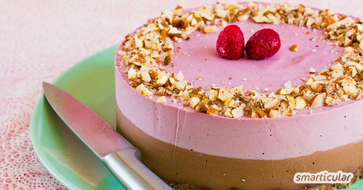 Im Sommer ist frischer Kuchengenuss ohne aufwändiges Backen gefragt! Wie wäre es mit einer Rohkosttorte, die du beliebig variieren kannst?