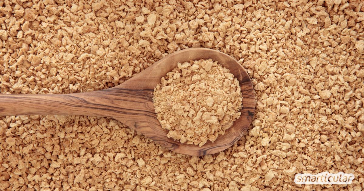 Sojagranulat ist vielseitig und leicht zu verarbeiten. Hier findest du alles Wichtige zur Hackfleischalternative sowie leckere Rezepte.