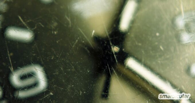 Wenn du kleine Kratzer aus Glas entfernen möchtest, reichen oft schon einfache Hausmittel aus. Hier findest du die besten Mittel und Tipps.