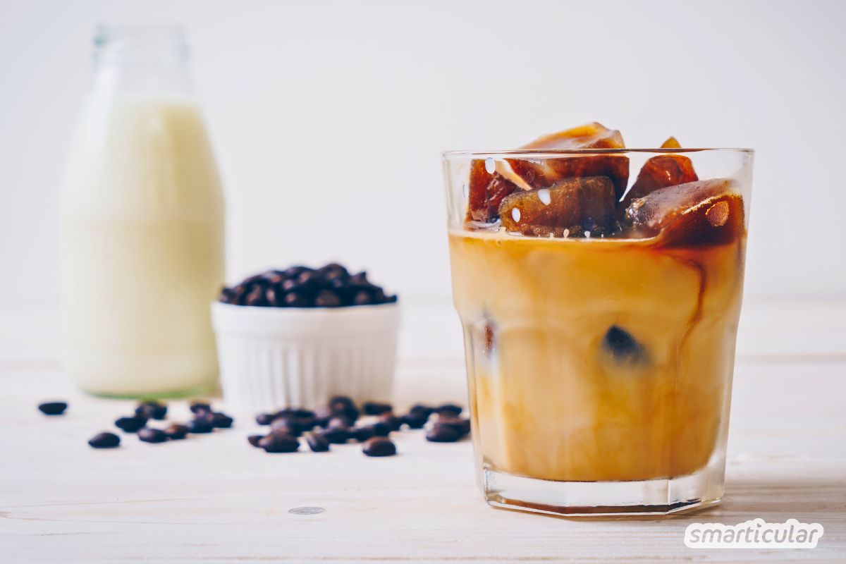 Schneller Eiskaffee mit Kaffee-Eiswürfeln