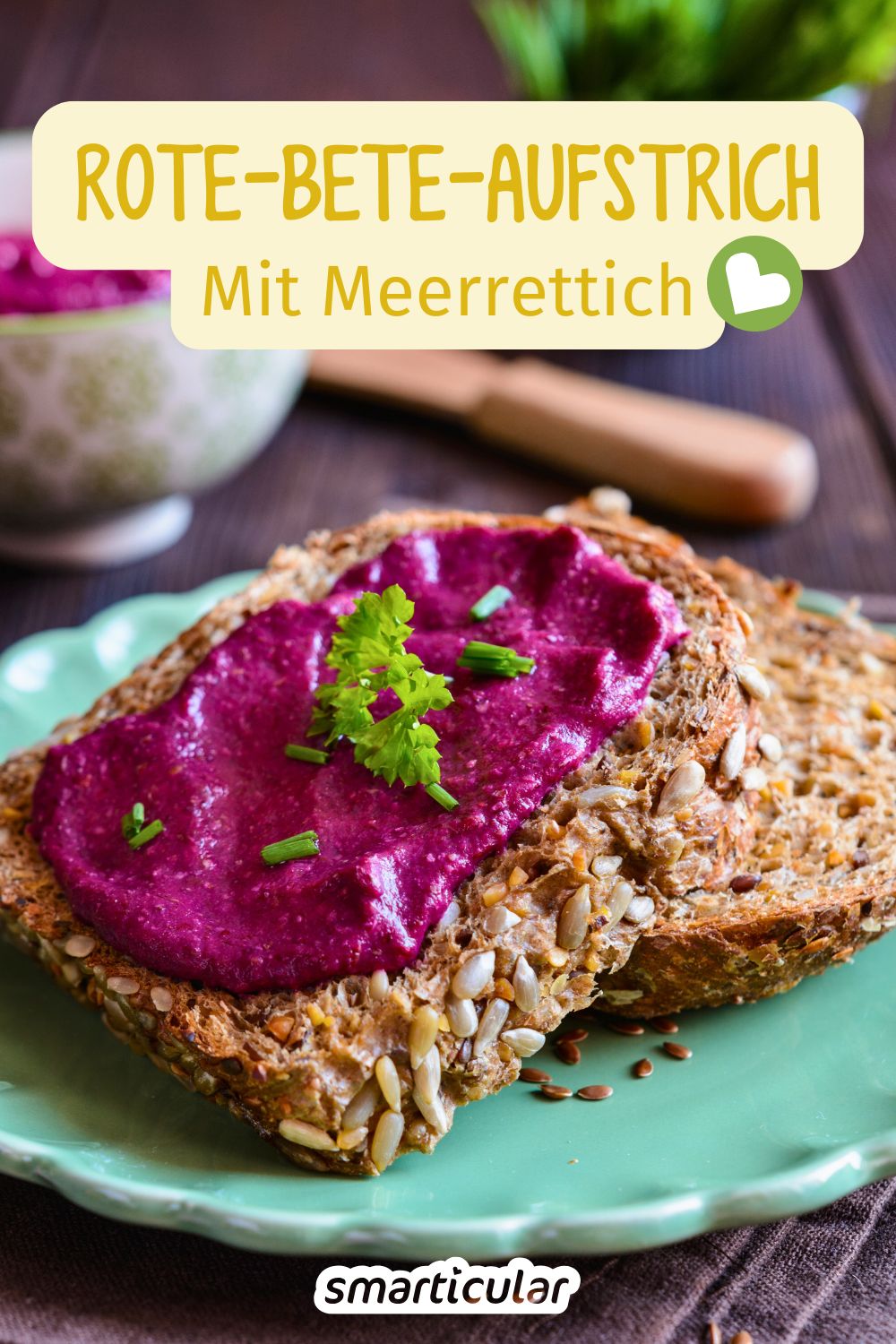 In einem Rote-Bete-Meerrettich-Aufstrich harmonieren die erdigen Aromen perfekt mit der Schärfe der weißen Wurzel - unbedingt probieren!