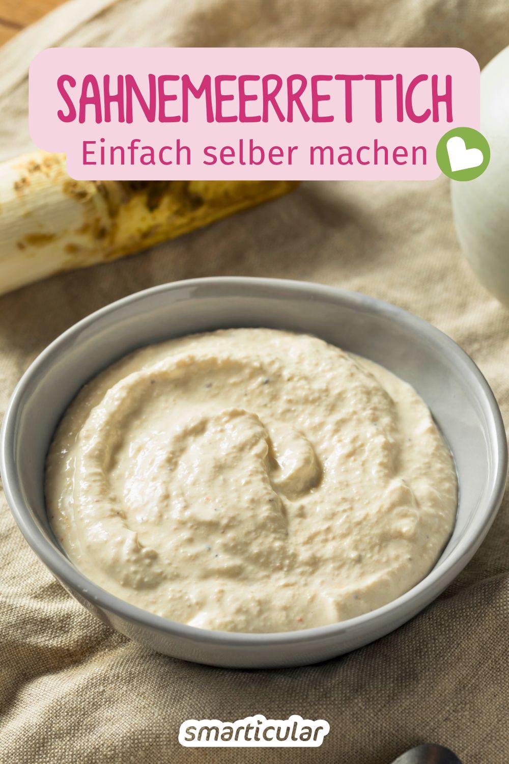 Statt ein Fertigprodukt mit Stabilisatoren und Konservierungsmitteln zu kaufen, kannst du Sahnemeerrettich selber machen - in Minuten.