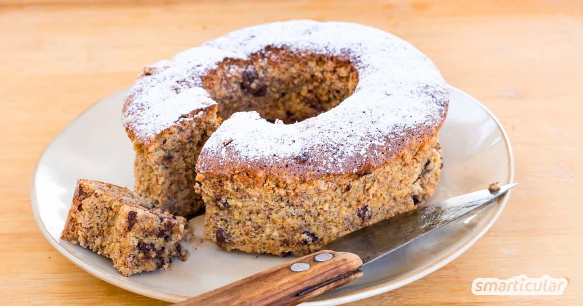 Dieser saftige Nusskuchen ohne Mehl besteht aus nur drei Grundzutaten, die du vielseitig erweitern kannst – einfach lecker!