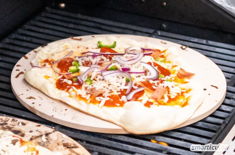 Rezept für Pizza und Pizzabrot vom Grill