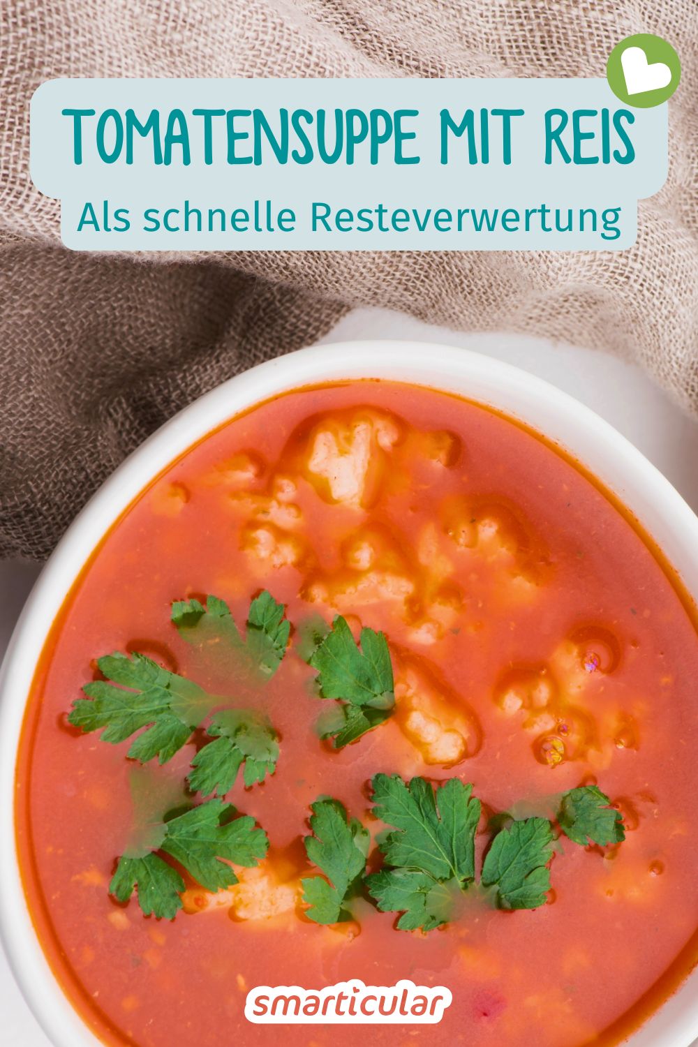 Eine Tomatensuppe mit Reis ist schnell gemacht und eine leckere Möglichkeit, Reisreste zu verwerten. Probiere es gleich mal aus!