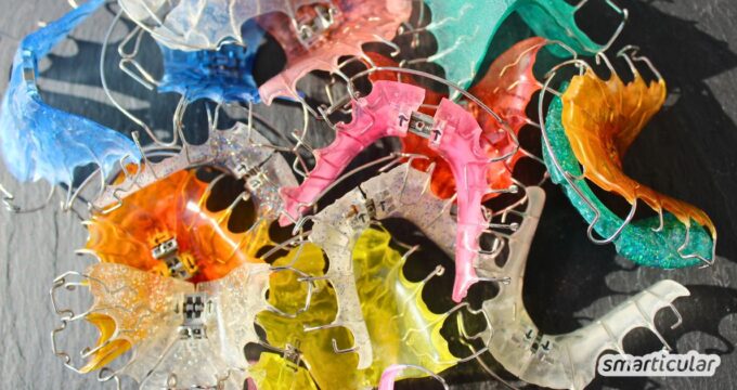 Wie du deine Zahnspange reinigst, mit Hausmitteln wie Natron oder Essig und dabei Umwelt, Gesundheit und Geldbeutel schonst.